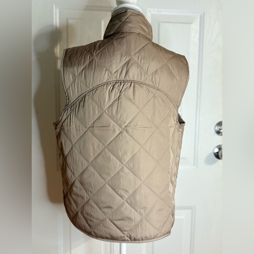 Maurices Quilted Beige Vest with Pockets size Medium NWT - Picture 7 of 13